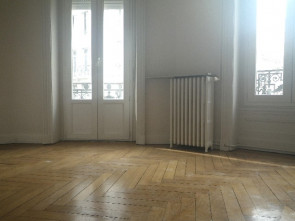 Appartement en Vente à St-etienne / 6 pièces 139m2