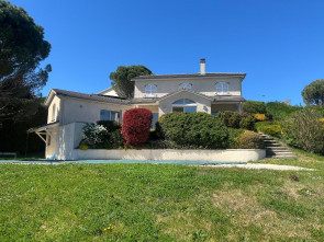 Maison en Vente à St-etienne / 5 pièces 164m2